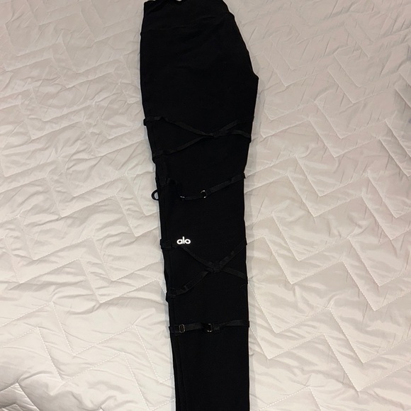 ALO Yoga Black legging Sleek Fit - Picture 2 of 4